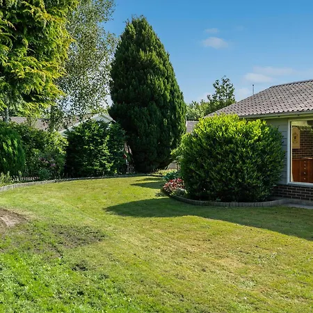 3 Bedroom Awesome In Ferienhaus *